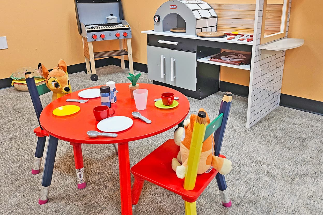 Grocery store room with seating